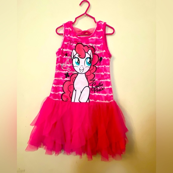 GIRL’S DRESS BUNDLE. - Picture 13 of 14